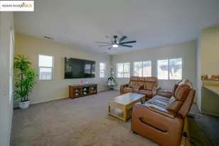 1350 Mistletoe Dr, Beaumont, CA 92223 - Photo 3