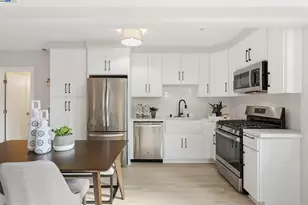 335 Hanover Ave, Oakland, CA 94606 - Photo 39