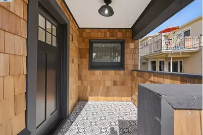 335 Hanover Ave, Oakland, CA 94606 - Photo 5