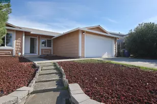 2105 Greenwood Pl, Pittsburg, CA 94565 - Photo 3