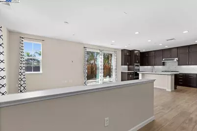 4384 Lennox Ln, Tracy, CA 95377 - Photo 7