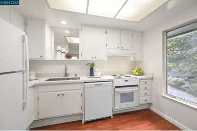 3465 Tice Creek Dr #4, Walnut Creek, CA 94595 - Photo 11