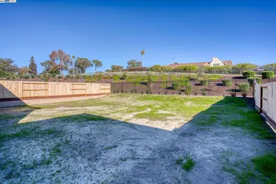 4112 Markovich Ct, Richmond, CA 94806 - Photo 39