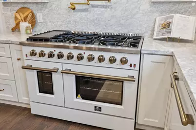 1728 Cambridge Dr, Alameda, CA 94501 - Photo 19