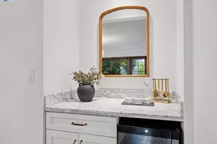 1728 Cambridge Dr, Alameda, CA 94501 - Photo 13