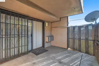 2011 Market Ave #317, San Pablo, CA 94806 - Photo 17