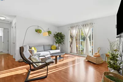 2131 Lakeview Cir, Pittsburg, CA 94565 - Photo 5