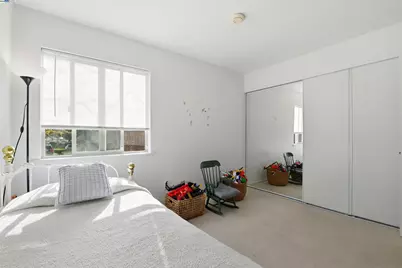 2131 Lakeview Cir, Pittsburg, CA 94565 - Photo 15