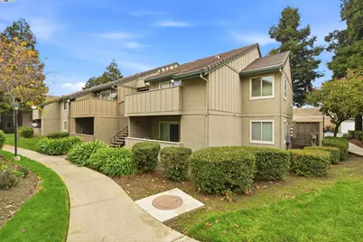 2131 Lakeview Cir, Pittsburg, CA 94565 - Photo 3