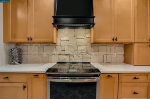 17 Hanns Ave, Vallejo, CA 94590 - Photo 21