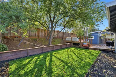 1341 Maryland Dr, Concord, CA 94521 - Photo 35