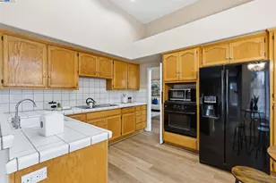 1660 Tahoe Cir, Tracy, CA 95376 - Photo 11