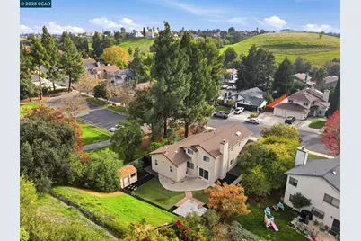 3025 Sunflower Dr, Antioch, CA 94531 - Photo 1