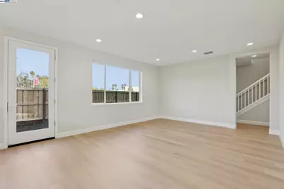 109 Creek View Cir, Fairfield, CA 94533 - Photo 7