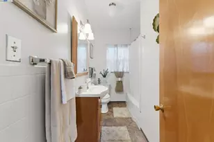 3937 Bayo St, Oakland, CA 94619 - Photo 23