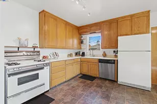 3937 Bayo St, Oakland, CA 94619 - Photo 33