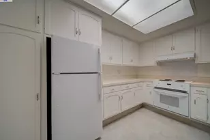 1708 Golden Rain Rd, Walnut Creek, CA 94595 - Photo 15