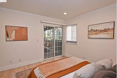 550 Canyon Oaks Dr #A, Oakland, CA 94605 - Photo 27