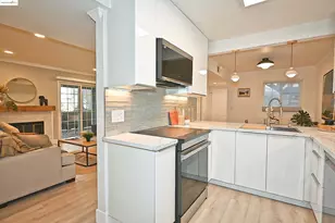 550 Canyon Oaks Dr, Oakland, CA 94605 - Photo 9