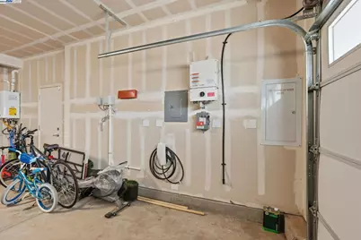 3039 Paxton Ct, Lathrop, CA 95330 - Photo 57