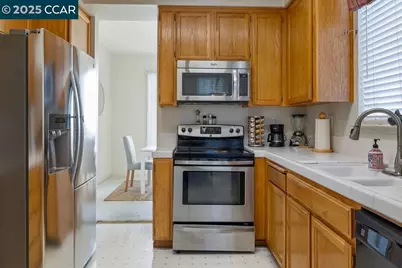 81 Del Sur St, Vallejo, CA 94591 - Photo 11