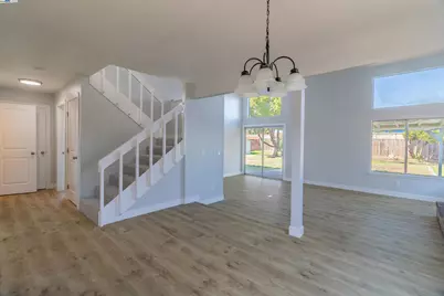 1323 Morning Dew Pl, Stockton, CA 95210 - Photo 3