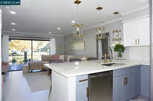 17106 Creekside Cir, Morgan Hill, CA 95037 - Photo 11