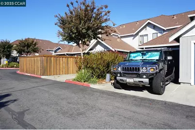 17106 Creekside Cir, Morgan Hill, CA 95037 - Photo 3