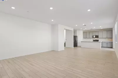 2319 Admiral Court, Brentwood, CA 94513 - Photo 9