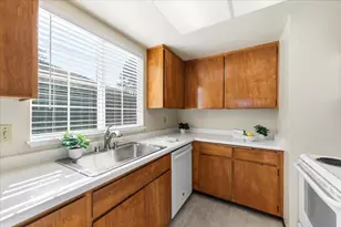 1839 Shirley Dr, Benicia, CA 94510 - Photo 9