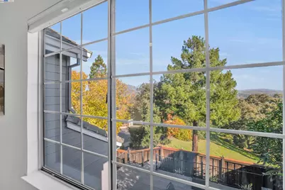 1301 Strawberry Ct, Danville, CA 94526 - Photo 19