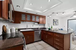 7210 Valley View Ct, Pleasanton, CA 94588 - Photo 9