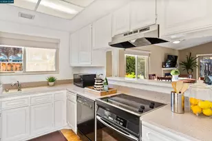 1640 Allegro Ave, Concord, CA 94521 - Photo 11