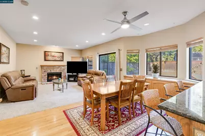 605 Barcelona Dr, Sonoma, CA 95476 - Photo 23