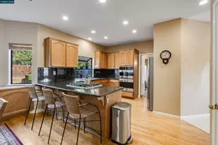 605 Barcelona Dr, Sonoma, CA 95476 - Photo 21