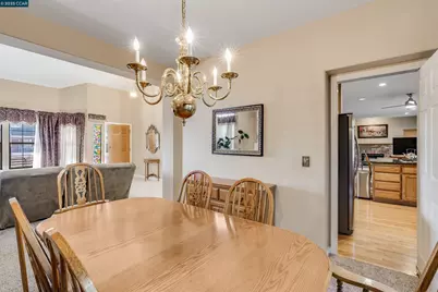 605 Barcelona Dr, Sonoma, CA 95476 - Photo 15