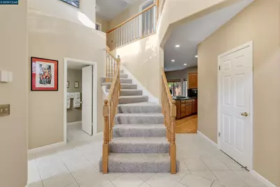 605 Barcelona Dr, Sonoma, CA 95476 - Photo 9