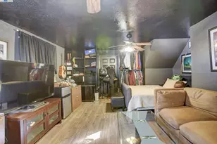 1725 96th Ave, Oakland, CA 94603 - Photo 39