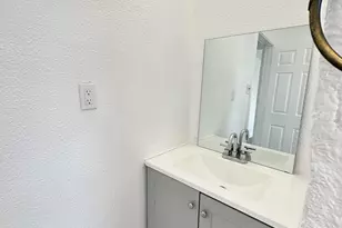 1725 96th Ave, Oakland, CA 94603 - Photo 21