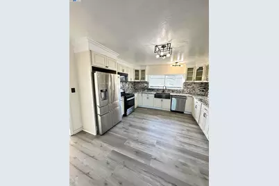 1725 96th Ave, Oakland, CA 94603 - Photo 17
