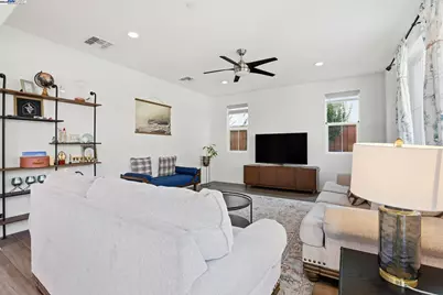 6623 Kittinger Ln, Tracy, CA 95377 - Photo 5