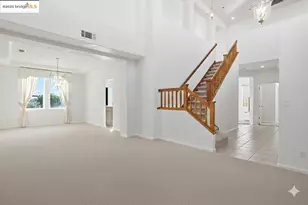 6857 Sunriver Ln, Vallejo, CA 94591 - Photo 15