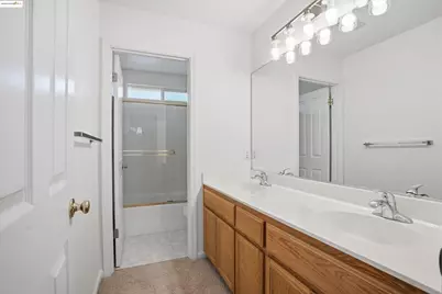 6857 Sunriver Ln, Vallejo, CA 94591 - Photo 43