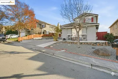 6857 Sunriver Ln, Vallejo, CA 94591 - Photo 9