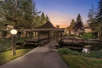 505 Cypress Point Dr #140, Mountain View, CA 94043 - Photo 5