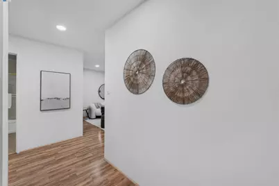 505 Cypress Point Dr #140, Mountain View, CA 94043 - Photo 13