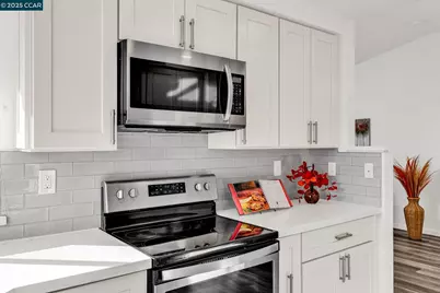 253 Florence Ct, Hercules, CA 94547 - Photo 19