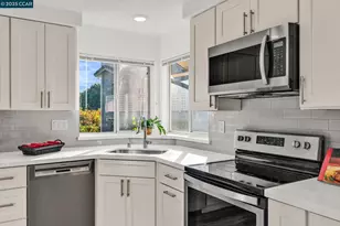 253 Florence Ct, Hercules, CA 94547 - Photo 17