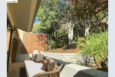 1881 Grand View Drive, Oakland, CA 94618 - Photo 21