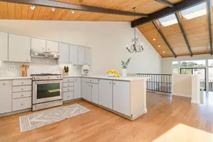 1881 Grand View Dr, Oakland, CA 94618 - Photo 15